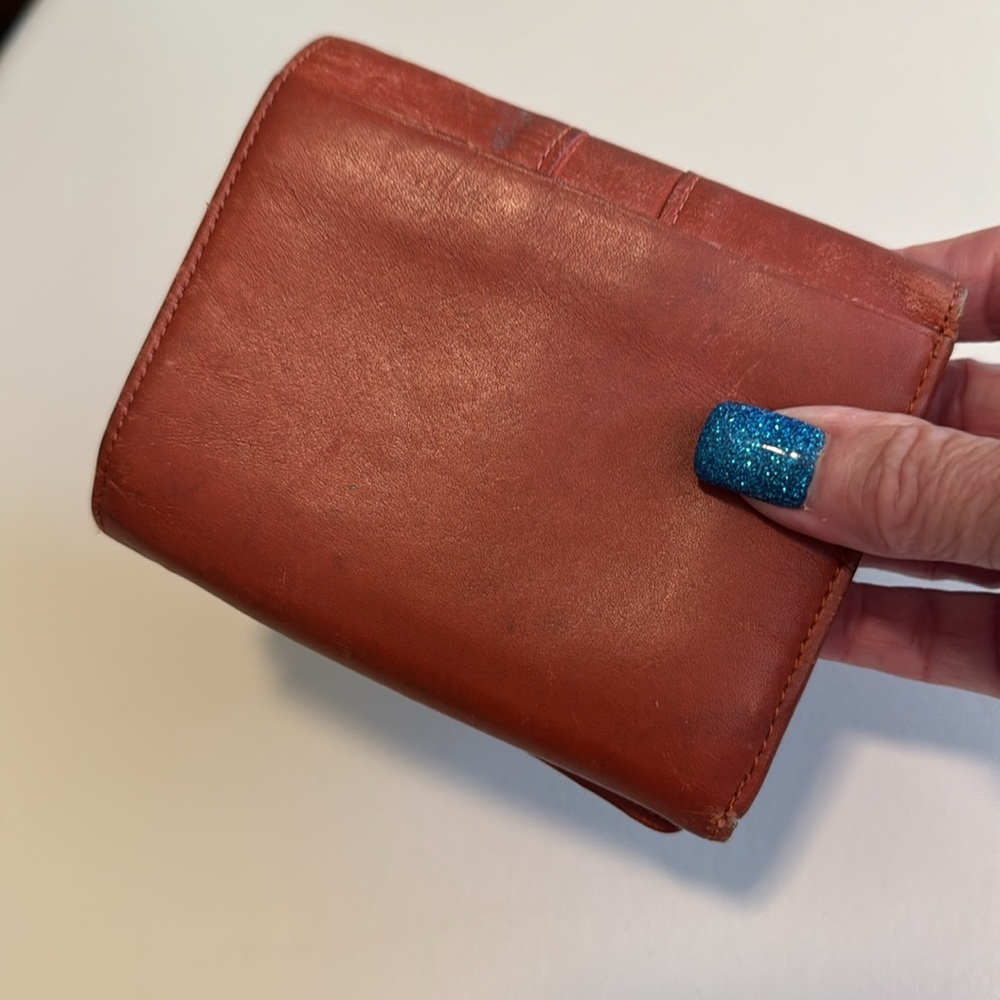 Burberry Bifold unisex Wallet. Leather exterior with novacheck interior.… - Picture 3 of 5